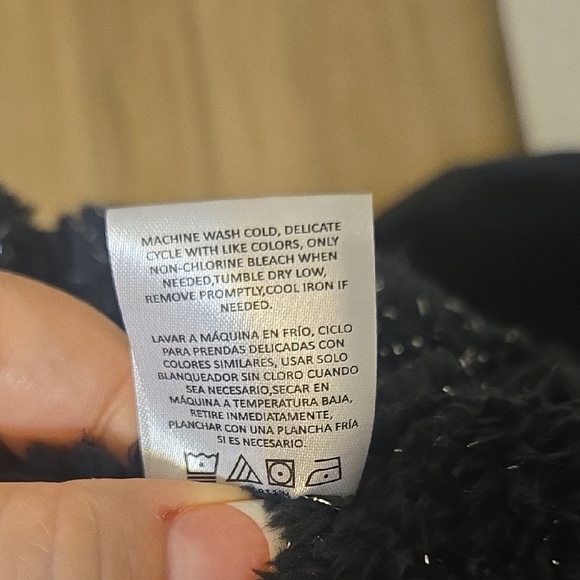 Women's Black Fleece Jacket - Picture 8 of 8